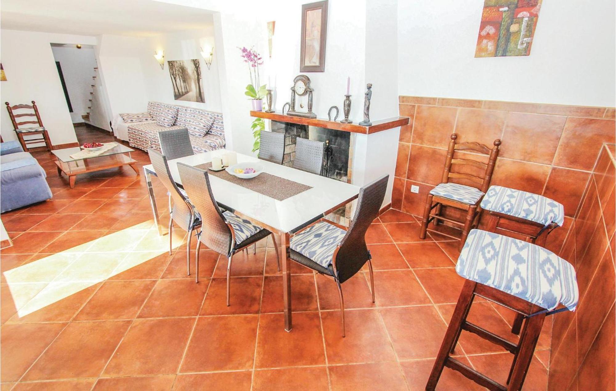 Gorgeous Home In Muro With Kitchen المظهر الخارجي الصورة